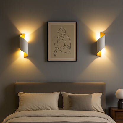 VAYRA Waterproof Outdoor Wall Light with Curved Design | Aluminium LED Light for Indoor and Outdoor | IP65 - Styyler