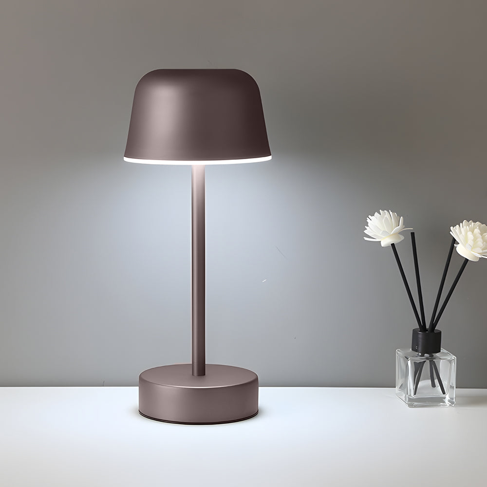 Variant image for Stylish Metal Table Lamp - Customizable Lighting & Modern Design-1