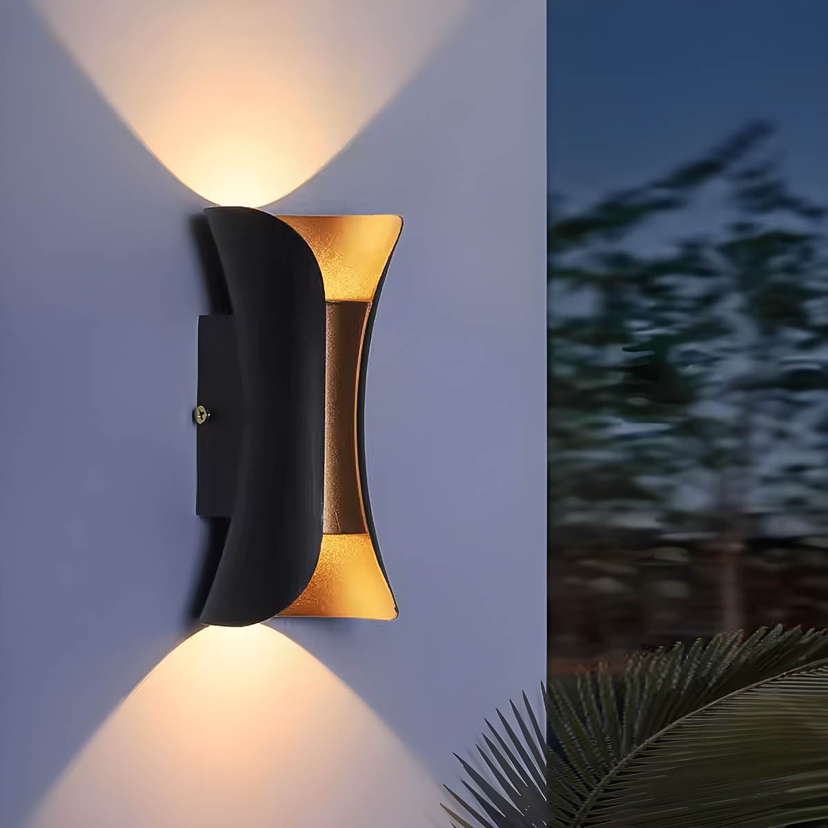 VERO - Waterproof Aluminium and Glass Outdoor Wall Sconce - IP65 - Styyler