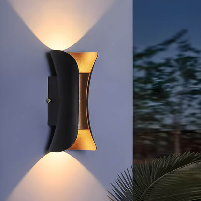 VERO - Waterproof Aluminium and Glass Outdoor Wall Sconce - IP65 - Styyler