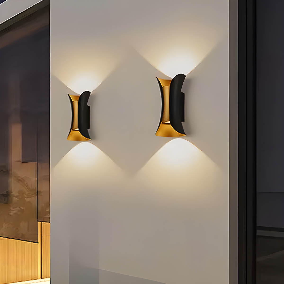 VERO - Waterproof Aluminium and Glass Outdoor Wall Sconce - IP65 - Styyler