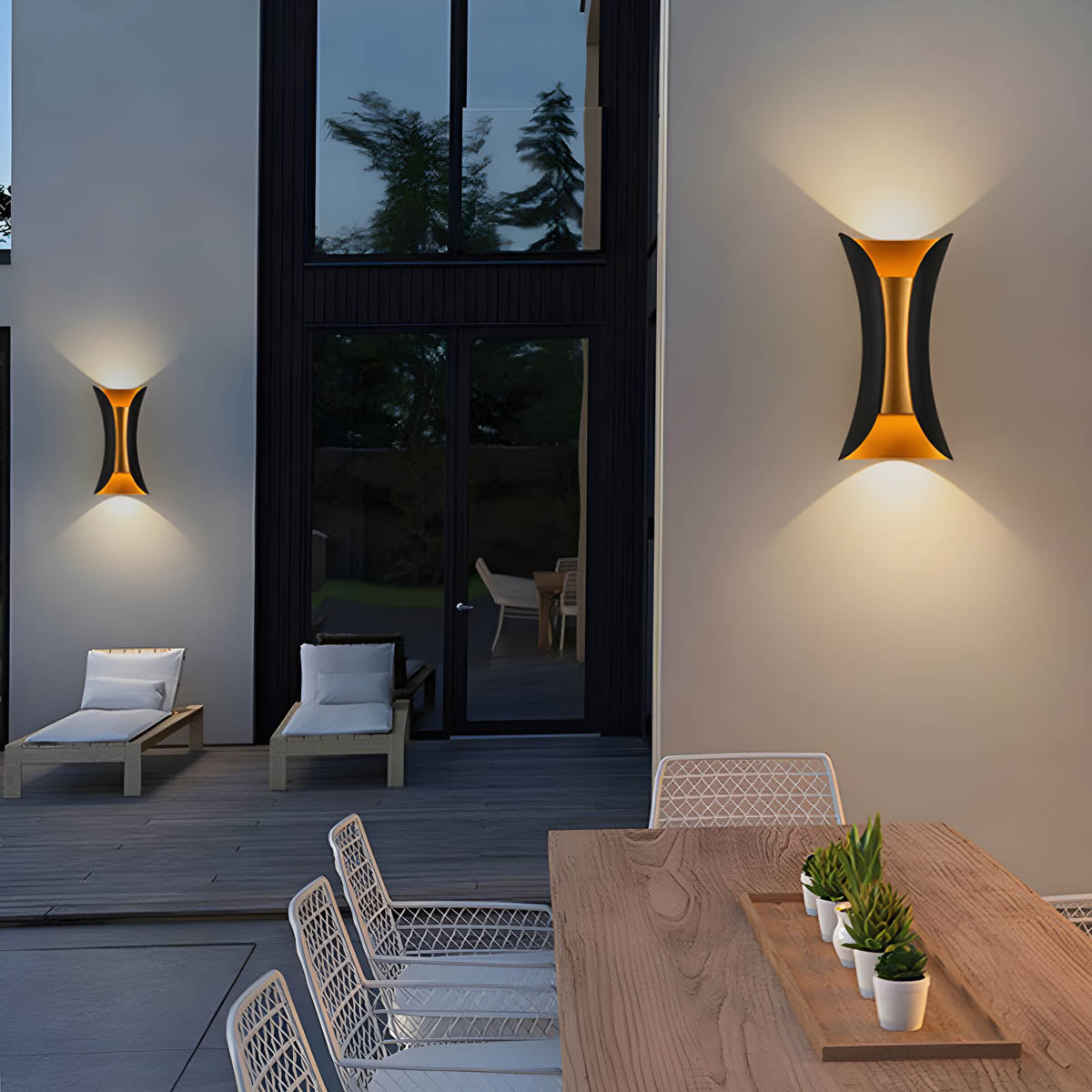 VERO - Waterproof Aluminium and Glass Outdoor Wall Sconce - IP65 - Styyler