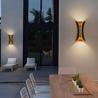 VERO - Waterproof Aluminium and Glass Outdoor Wall Sconce - IP65 - Styyler