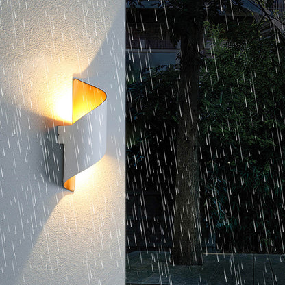 VAYRA Waterproof Outdoor Wall Light with Curved Design | Aluminium LED Light for Indoor and Outdoor | IP65 - Styyler