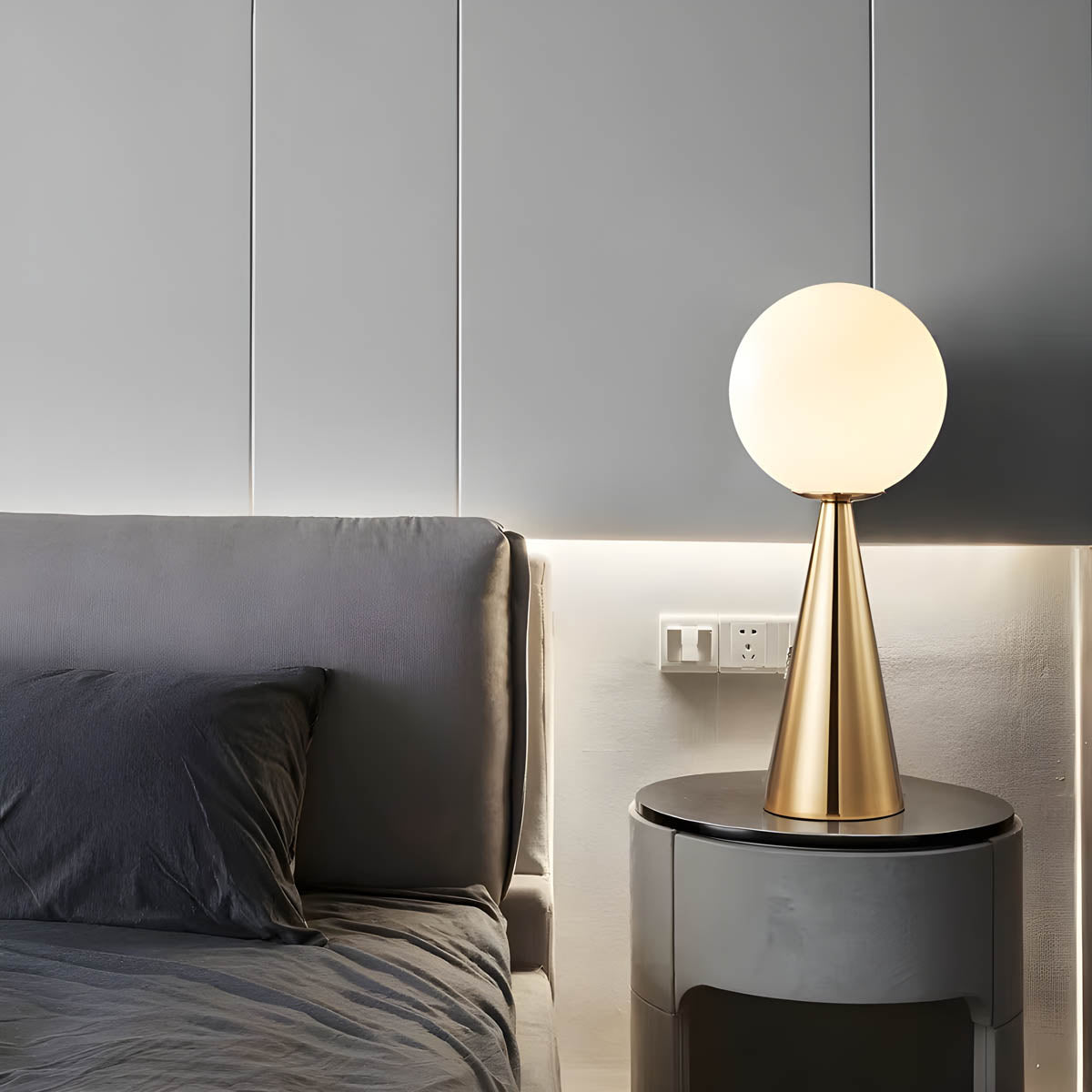 GEORGIA Modern Table Lamp | Glass Globe with Brass or Black Base - Styyler