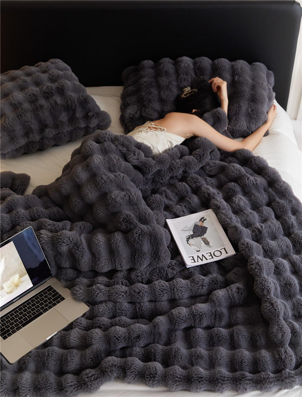 Veloura Luxe Faux Rabbit Fur Blanket | Ultra Soft Luxurious Feel Bed Cover