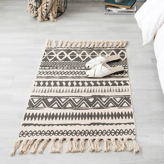 Azteca Accent Rug - Villa Style Linen and Tassels