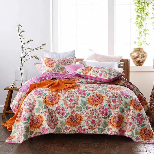 Outpost Bedding Set | Chic Kingsize Cotton Floral Three-Piece Quilted Bedding